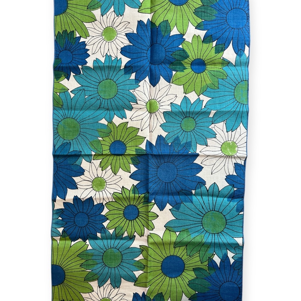 2 Vtg 60s Linen Floral Tea Towels Kitchen Flower Power